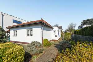Gepflegter Bungalow mit herrlichem Grundstück und Garage in der Nähe des Ostparks – Düsseldorf – Vorschaubild 17