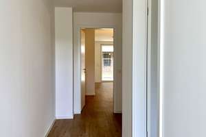 Attraktive 3-Zimmer-Wohnung mit Einbauküche, Terrasse und Tiefgaragenplatz zu vermieten – Ulzburger Straße 555, 22844 Norderstedt – Vorschaubild 8