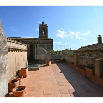 Exklusiv. Authentisches Landhaus mit großer Terrasse in Colomers, Baix Empordà, zu verkaufen. Mit Au