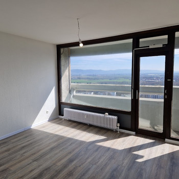 Schöne 4-Zimmer-Wohnung in Vogelstang Zentrum !