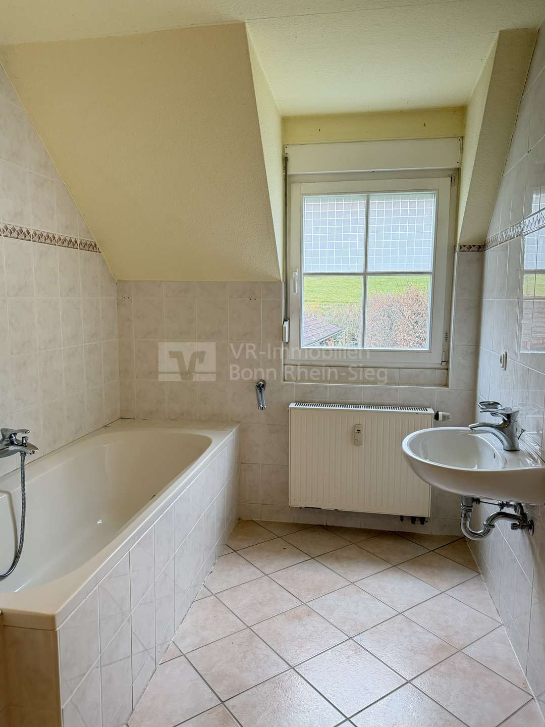 Immobilie in Windeck - Ein- bis Zweifamilienhaus mit unterschiedlichen Baustilen in Höhenlage von Windeck - Rosbach - Bild 19