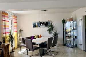 Helle, exklusive 4, bzw. 3,5  Zimmer Wohnung mit Aufzug , Balkon , Tiefgarage und EBK ! – Kirchhausener Straße 4, 74078 Frankenbach, Heilbronn – Vorschaubild 7