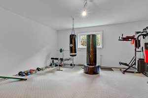 Luxus pur & Fernblick! Hochwertiges Anwesen nahe Bayreuth mit ELW, tollem Garten und Traumterrasse – Die vollständige Adresse der Immobilie erhältst du vom Anbieter., 95503 Hummeltal – Vorschaubild 19