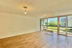 Vollständig renovierte 4-Zimmer-Wohnung im 3. OG mit 2 Balkonen und Garage in Köln-Weiden – Lübecker Str. 13, 50858 Weiden, Köln – Vorschaubild 8