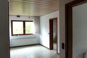 Freistehendes Einfamilienhaus mit Garten und Garage in ruhiger Privatstraße – Friedrich-Schweigardt-Weg 30, 73547 Lorch – Vorschaubild 9