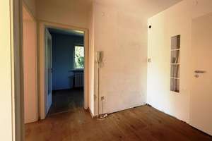 Platz für Ideen - Doppelhaushälfte mit Potenzial in ruhiger Lage von Feldmoching – Die vollständige Adresse der Immobilie erhältst du vom Anbieter., 80995 Feldmoching, München – Vorschaubild 6