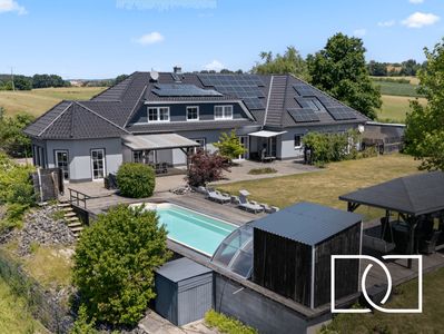5.176m² Grundstücksfläche! Energieeffiziente Luxusvilla in ruhiger Lage mit Pool
