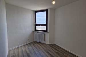 Schöne 4-Zimmer-Wohnung in Vogelstang Zentrum ! – Geraer Ring 10, 68309 Mannheim – Vorschaubild 2