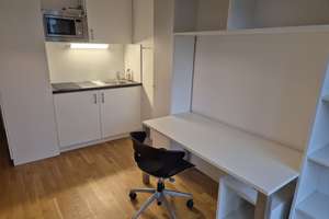 Ruhiges und möbliertes 1-Zimmer-Apartment in Bogenhausen - Immatrikulationsbescheinigung notwendig! – Steinhauser Straße 1, 81677 Steinhausen, München – Vorschaubild 2
