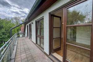 Modernisierte 3-Zimmer Dachgeschoss Wohnung - 2 Balkone + 2 Badezimmer – Waldschmidtstraße 5, 81545 Harlaching, München – Vorschaubild 3