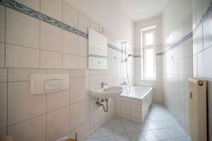 🍀 Fußläufig zum Helmholtzplatz - helle 2 Zimmer Altbau Wohnung im ruhigen Hinterhaus – Die vollständige Adresse der Immobilie erhältst du vom Anbieter., 10437 Prenzlauer Berg, Berlin – Vorschaubild 4