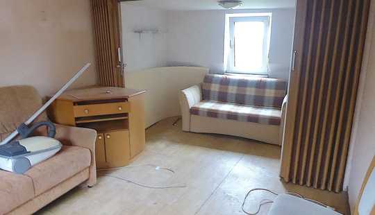 Bild von Kleine Doppelhaushälfte mit großer Scheune