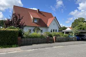 Stilvoll renoviertes Haus mit Wärmepumpe und Solaranlage