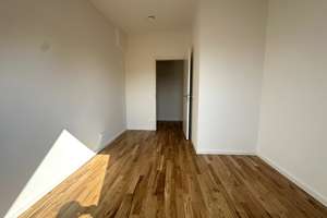 **Erstbezug**  Helle 4-Raum-Wohnung mit Loggia in Dresden-Friedrichstadt – Friedrichstraße  60, 1067 Friedrichstadt, Dresden – Vorschaubild 6
