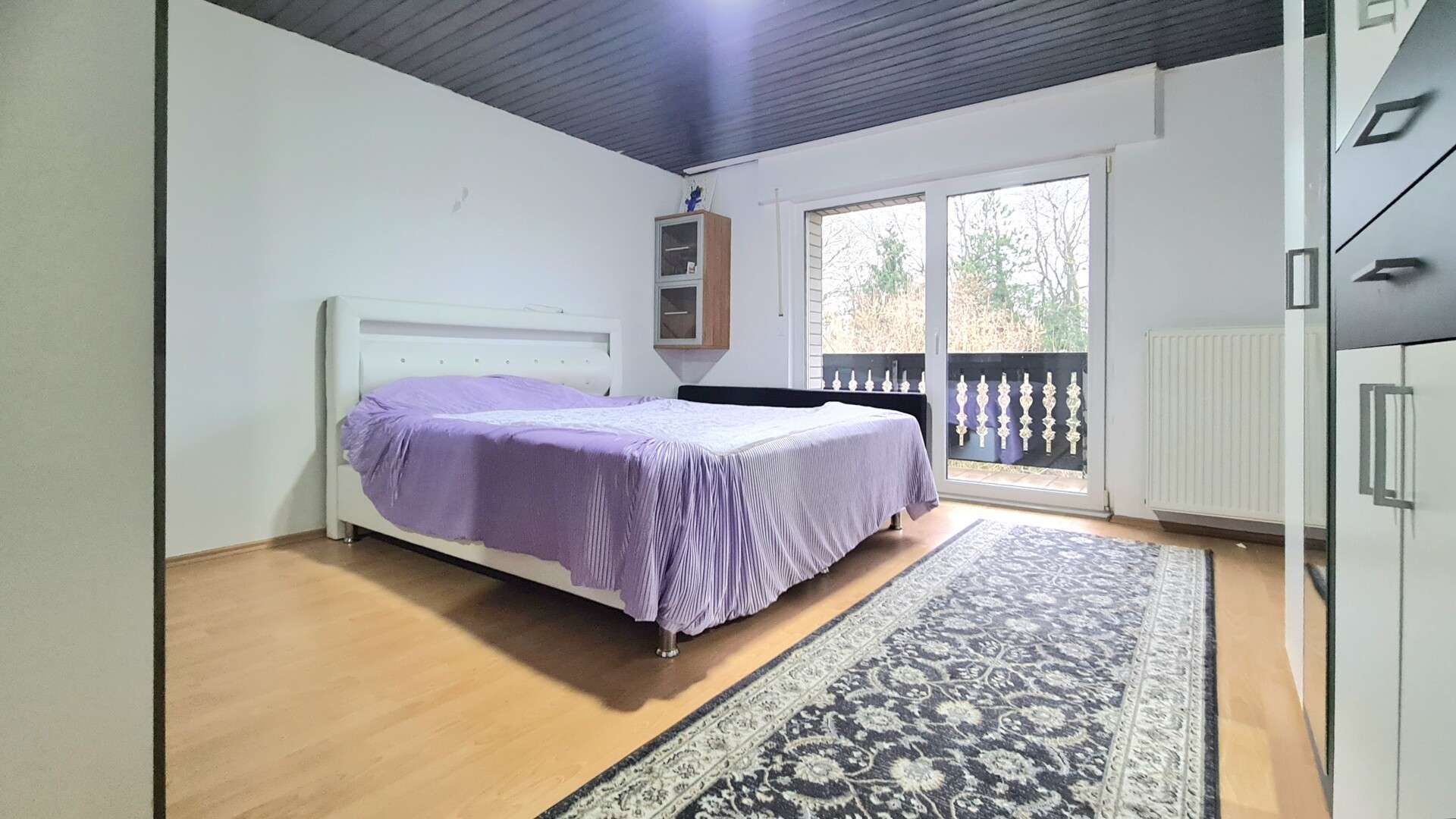 Immobilie in Hennef (Sieg) - Gepflegtes, verklinkertes Zweifamilienhaus mit zwei Garagen und PV-Anlage in Hennef-Blankenberg! - Bild 25