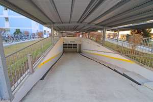 TOP-Sanierte 2-Zimmer-Wohnung mit sonniger EG-Loggia - ideal für Genießer – Die vollständige Adresse der Immobilie erhältst du vom Anbieter., 81539 Balanstraße-West, München – Vorschaubild 3