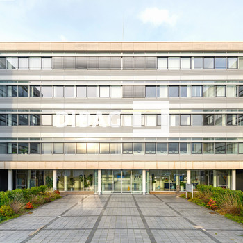 ca. 470 m² hochwertige Bürofläche im 2.OG am TOP-Standort D-Rath