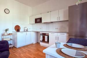 Kompakte 2-Zimmerwohnung für 2 Personen - Balkon zur Vormittagssonne – Osnabrücker Straße 27, 10589 Charlottenburg, Berlin – Vorschaubild 6