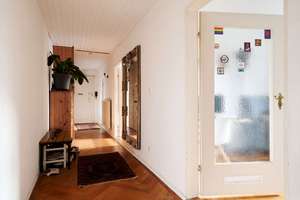 Altbaucharme trifft Zukunftsperspektive! 3,5-Zimmerwohnung mit Loggia im denkmalgeschützten Haus – Die vollständige Adresse der Immobilie erhältst du vom Anbieter., 81669 Ramersdorf, München – Vorschaubild 4