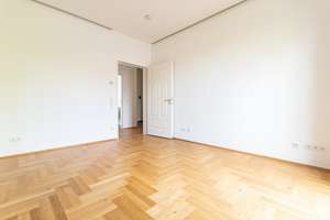 Sonnige & hochwertige 4 Zimmer mit drei Balkonen | Kamin | Parkett | Fußbodenheizung | Aufzug – Die vollständige Adresse der Immobilie erhältst du vom Anbieter., 4105 Zentrum-Nord, Leipzig – Vorschaubild 15