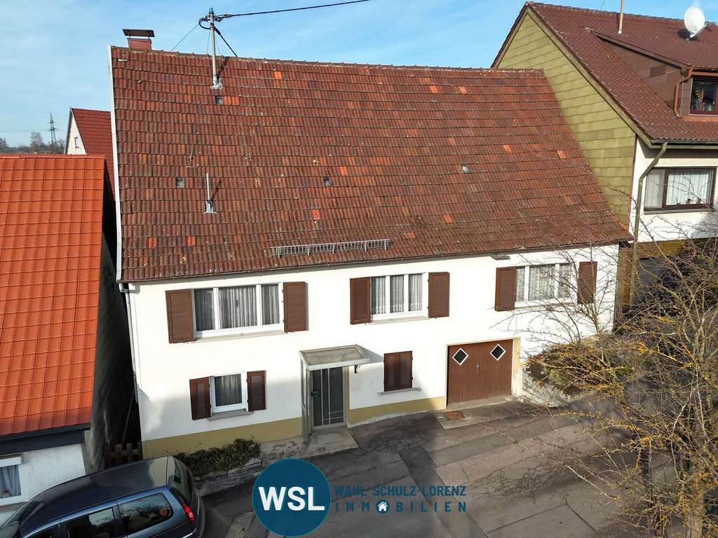 Immobilie in Ohmden - Für Macher & Alleskönner: Omas Häuschen mit großer Bühne, Garage & Ausbaupotenzial in Ohmden - Bild 0