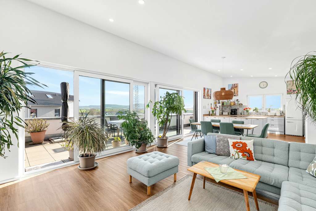 Immobilie in Kupferzell - Exklusives Penthouse mit sonniger Dachterrasse und hochwertiger Ausstattung in KfW-55-Bauweise - Bild 1