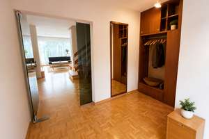 Charmantes Reihenendhaus mit Südwestgarten, ausgebautem Dachgeschoss und Garage – großzügiges Wohnen – Die vollständige Adresse der Immobilie erhältst du vom Anbieter., 30629 Misburg-Nord, Hannover – Vorschaubild 4