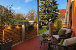 Traumhafte Villa mit privatem Pool, wunderschönem Garten und sonnigem Eckgrundstück Dresden-Weixdorf – Die vollständige Adresse der Immobilie erhältst du vom Anbieter., 1108 Weixdorf, Dresden – Vorschaubild 11
