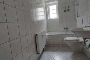 2-Raum Wohnung in Lage zentraler Lage mit Einbauküche – Bernsdorfer Straße 77, 9126 Bernsdorf, Chemnitz – Vorschaubild 5