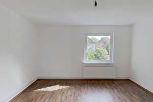 Sommer, Sonne, Sparen - 1 NKM GESCHENKT: Gemütliche 3-Zimmer-Wohnung mit Wannenbad – Wangeroogestr. 2, 26954 Nordenham – Vorschaubild 4