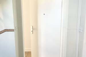 Hochwertig sanierte 2-Zimmer-Altbauwohnung | Neubau im Altbau | Zentrum Biebrich – Bunsenstraße 1, 65203 Biebrich, Wiesbaden – Vorschaubild 2