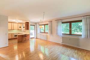 Schöne 2-Raum-Wohnung mit EBK und Balkon in Wiesloch