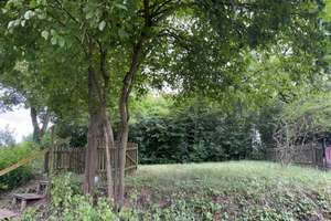 Garten mit charmanter 2-Zi-Whg mit Süd-/Ost-Balkon, Weitblick 