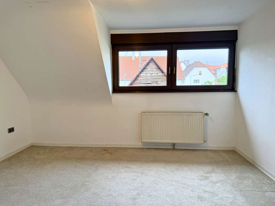 DG-Wohnung: Schlafzimmer