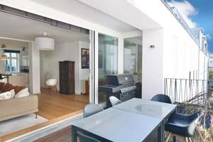 BESTLAGE NAHE KU'DAMM & KADEWE - WOHNEN & ARBEITEN ODER FÜR FAMILIE - MIT AUFZUG, TERRASSE & SAUNA – Nürnberger Straße 19 -, 10789 Charlottenburg, Berlin – Vorschaubild 8
