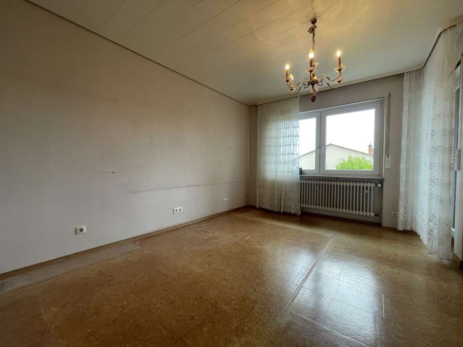 Schlafzimmer 1