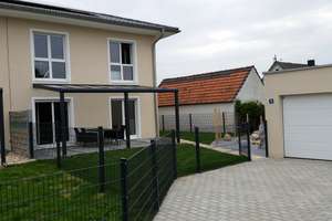 Effizienzhaus40 mit PV-Anlage und vier Zimmern in Aichach-Friedberg (Kreis), Inchenhofen – Die vollständige Adresse der Immobilie erhältst du vom Anbieter., 86570 Inchenhofen – Vorschaubild 3