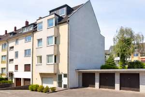 Großzügig geschnittene 3-Zimmer-Wohnung mit Balkon in ruhiger Seitenstraße – Die vollständige Adresse der Immobilie erhältst du vom Anbieter., 51103 Höhenberg, Köln – Vorschaubild 1