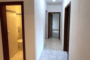 Großzügige 4-Zi. Wohnung mit Balkon in Nürnberg - Langwasser / Wohnung kaufen – Die vollständige Adresse der Immobilie erhältst du vom Anbieter., 90473 Langwasser Südost, Nürnberg – Vorschaubild 2