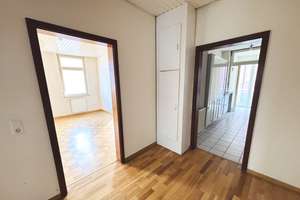 Freie 3-Zimmer-Wohnung mit Balkon in zentraler Lage von Bad Cannstatt – Die vollständige Adresse der Immobilie erhältst du vom Anbieter., 70372 Seelberg, Stuttgart – Vorschaubild 9