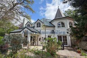 Rissen, Klövensteen: Zauberhafte Twin-Villa mit Türmchen, Kamin, Pool, Sonnenterrassen u. Garage...! – Die vollständige Adresse der Immobilie erhältst du vom Anbieter., 22559 Rissen, Hamburg – Vorschaubild 21