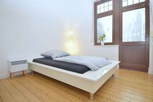 Schicke möblierte 2-Zimmer Altbau-Wohnung mit Balkon und Internet in Wiesbaden Biebrich – Die vollständige Adresse der Immobilie erhältst du vom Anbieter., 65203 Biebrich, Wiesbaden – Vorschaubild 2