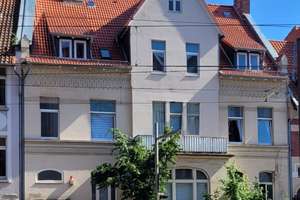Viel Platz in Kleefeld: Gepflegtes Mehrfamilienhaus mit 17 Zimmern