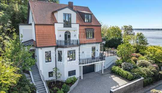 Bild von Stilvolle Villa mit Elbblick und flexibler Nutzung in Blankenese