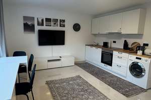 Erstbezug: Vollmöbeliertes modernes Apartment in ruhiger Lage