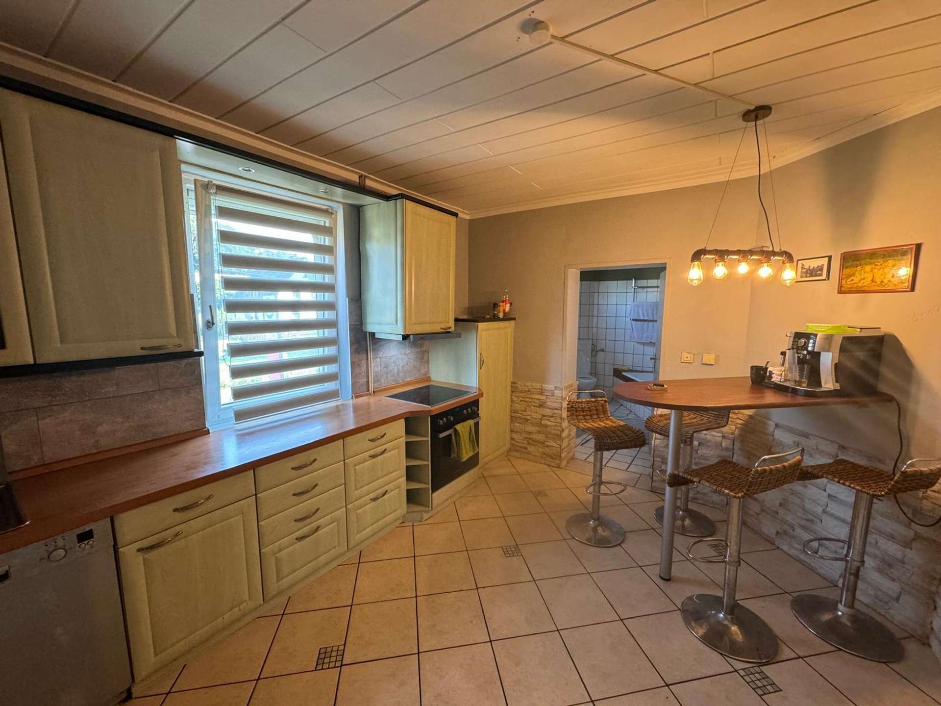 Immobilie in Extertal - Vielseitiges Wohnhaus mit Potenzial - Umbau zum 3-Familienhaus möglich - Bild 11