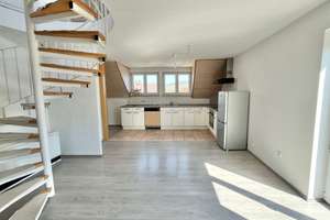 Dachgeschosswohnung (Maisonette) mit 2 Balkonen und Weitblick über Lauda – Die vollständige Adresse der Immobilie erhältst du vom Anbieter., 97922 Lauda-Königshofen – Vorschaubild 2