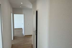Zuhause mit vier Zimmern und Balkon in Mainz – Hegelstraße 50, 55122 Hartenberg-Münchfeld, Mainz – Vorschaubild 2