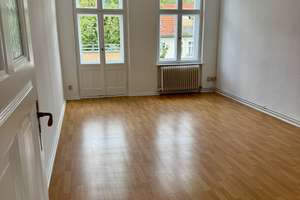 Provisionsfrei - helle, renovierte  und ruhige 2-Zi.-Wohnung  in Berlin-Reinickendorf zu verkaufen 