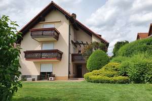 Ruhige helle gepflegte 2-Zimmer-Wohnung mit Terrasse in Fürth/ Lörzenbach